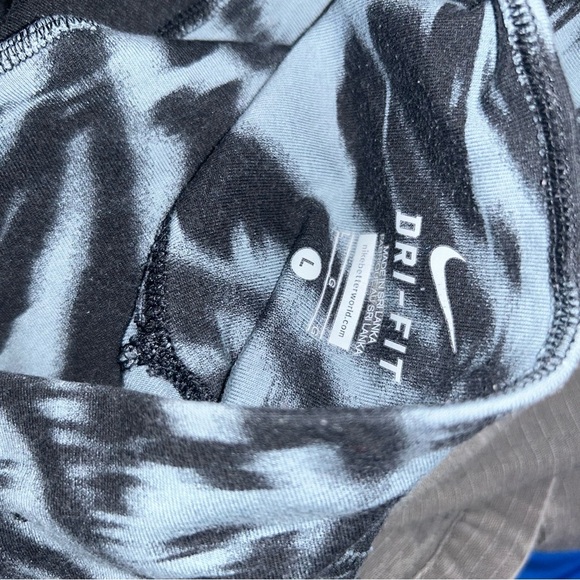 Women Nike gray black stretch capris leggings running exercise workout gym - Picture 3 of 3